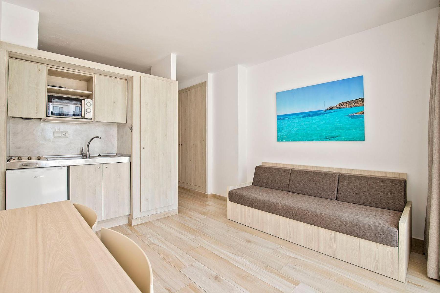 Sunside Ibiza Studios - Only Adults- Formerly Known As Central Park Sant Antoni de Portmany Esterno foto