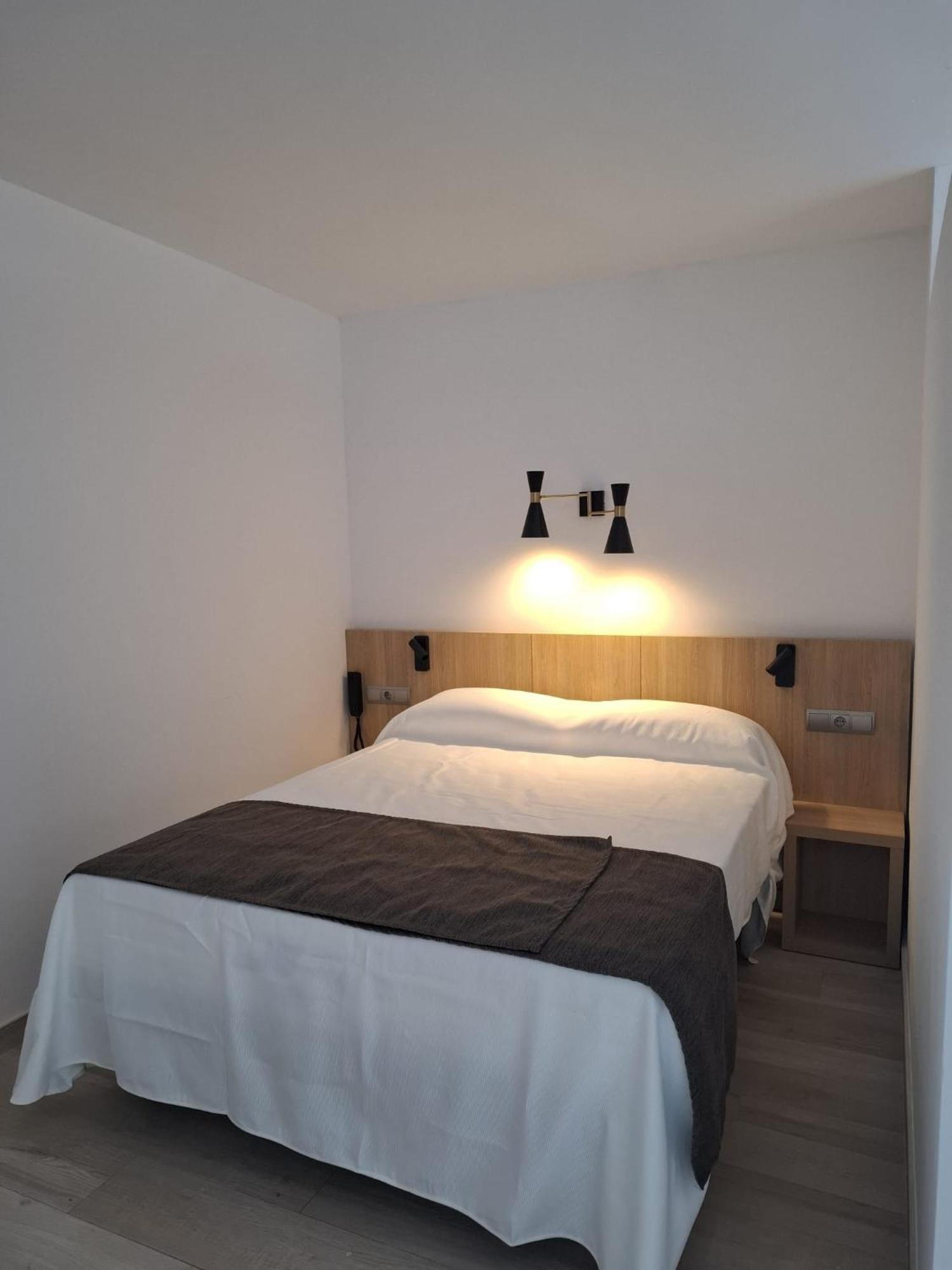 Sunside Ibiza Studios - Only Adults- Formerly Known As Central Park Sant Antoni de Portmany Esterno foto