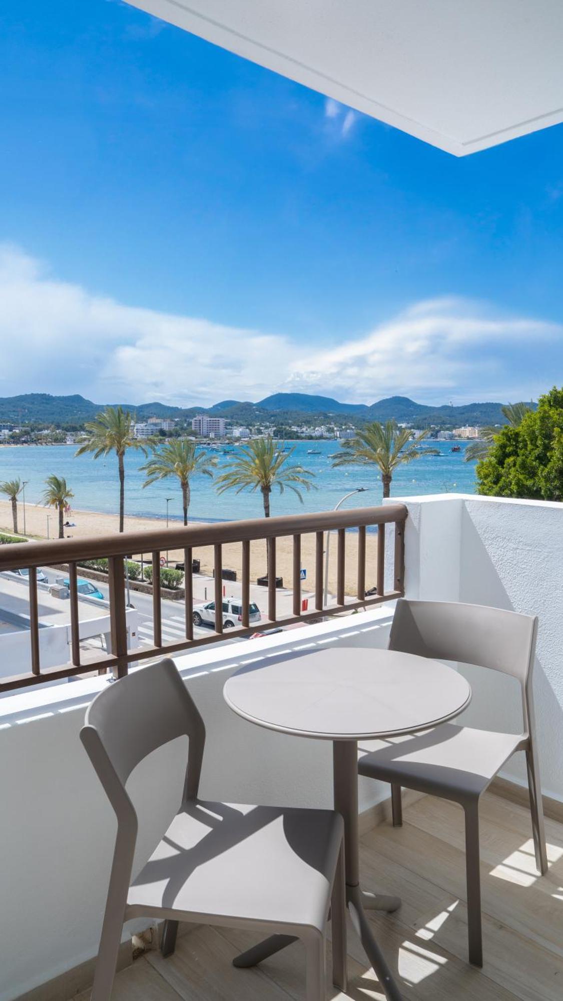 Sunside Ibiza Studios - Only Adults- Formerly Known As Central Park Sant Antoni de Portmany Esterno foto