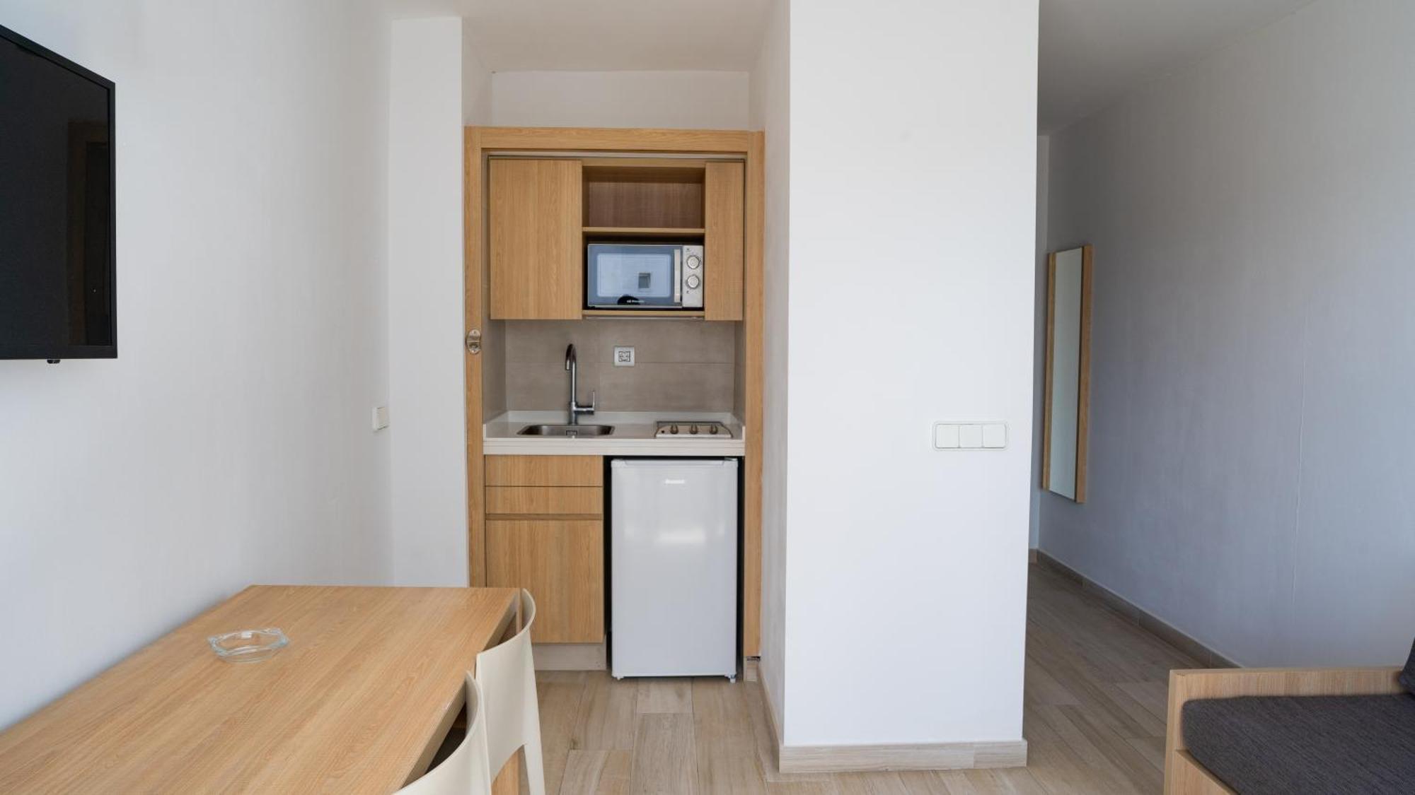 Sunside Ibiza Studios - Only Adults- Formerly Known As Central Park Sant Antoni de Portmany Esterno foto