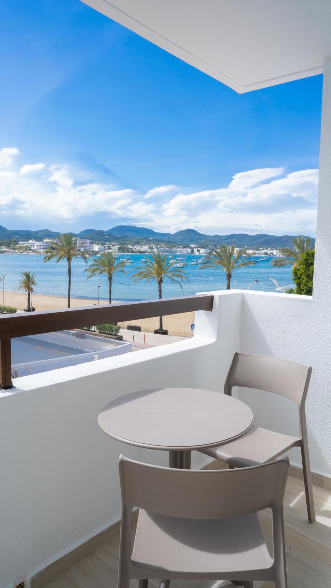 Sunside Ibiza Studios - Only Adults- Formerly Known As Central Park Sant Antoni de Portmany Esterno foto