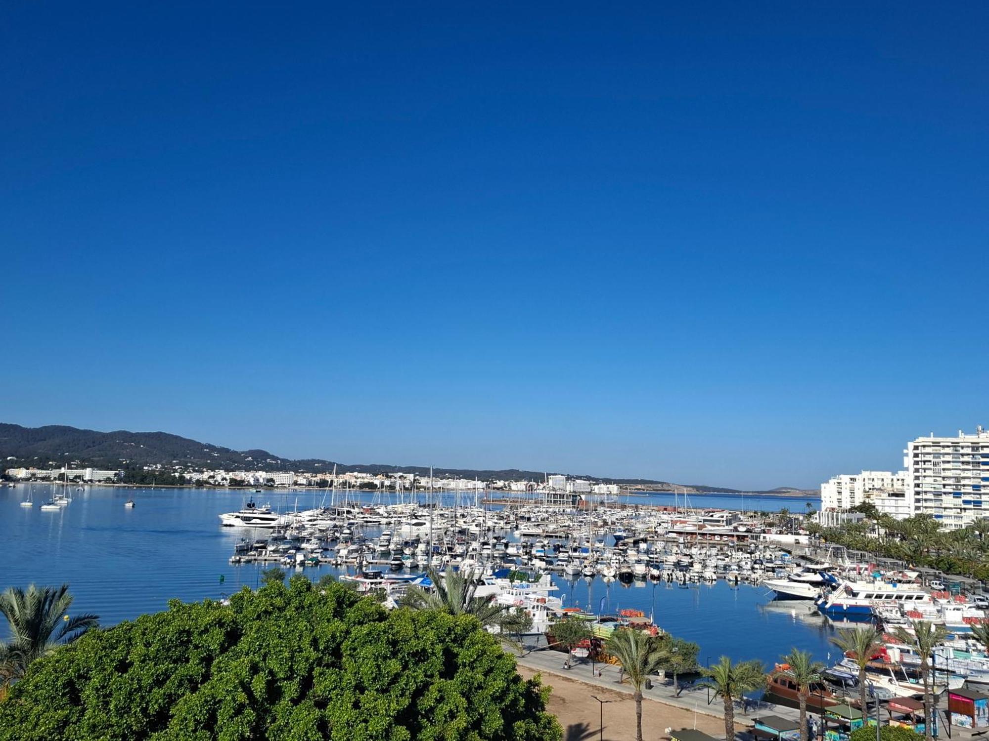 Sunside Ibiza Studios - Only Adults- Formerly Known As Central Park Sant Antoni de Portmany Esterno foto